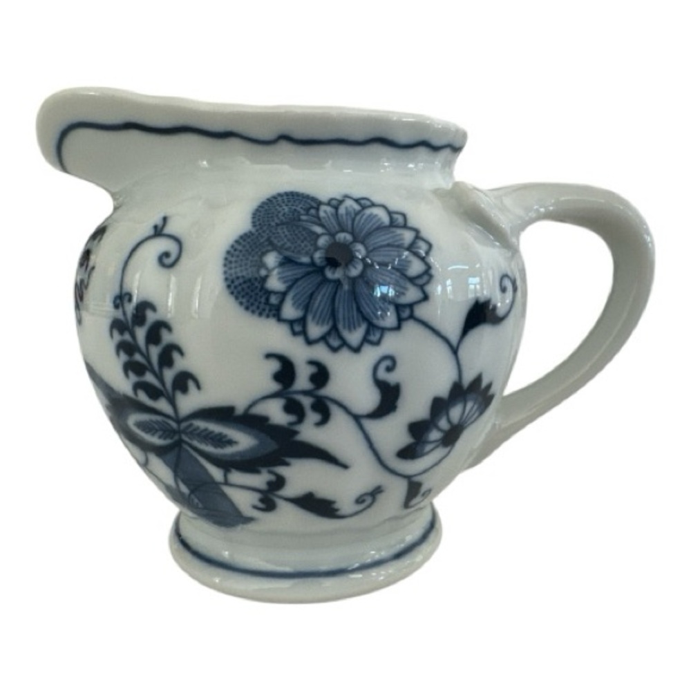 Vintage Blue Danube Japan Creamer‎